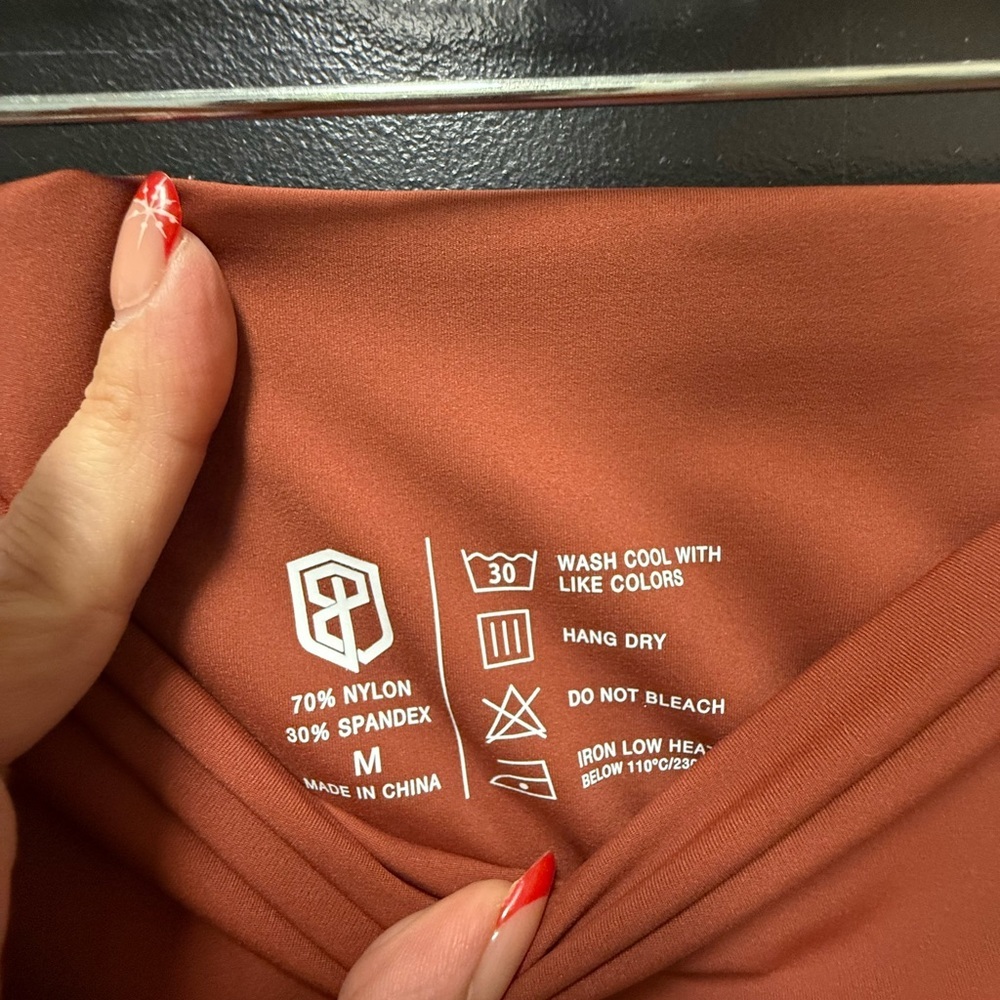 Born Primitive High Waisted Performance Leggings Rust Orange Size M - Picture 2 of 4